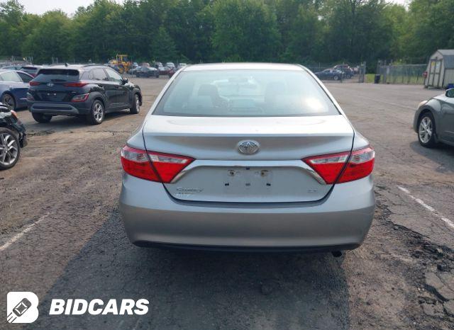 Car Image 2017 TOYOTA CAMRY