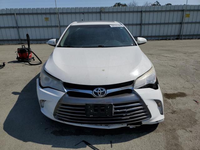 Car Image 2017 TOYOTA CAMRY