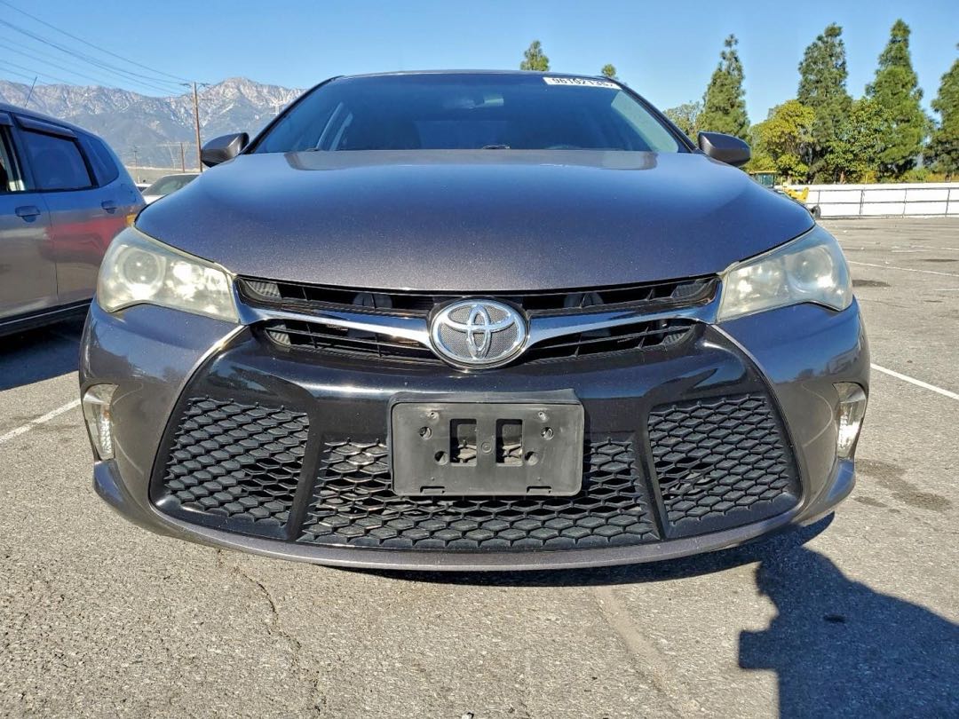 Car Image 2017 TOYOTA CAMRY