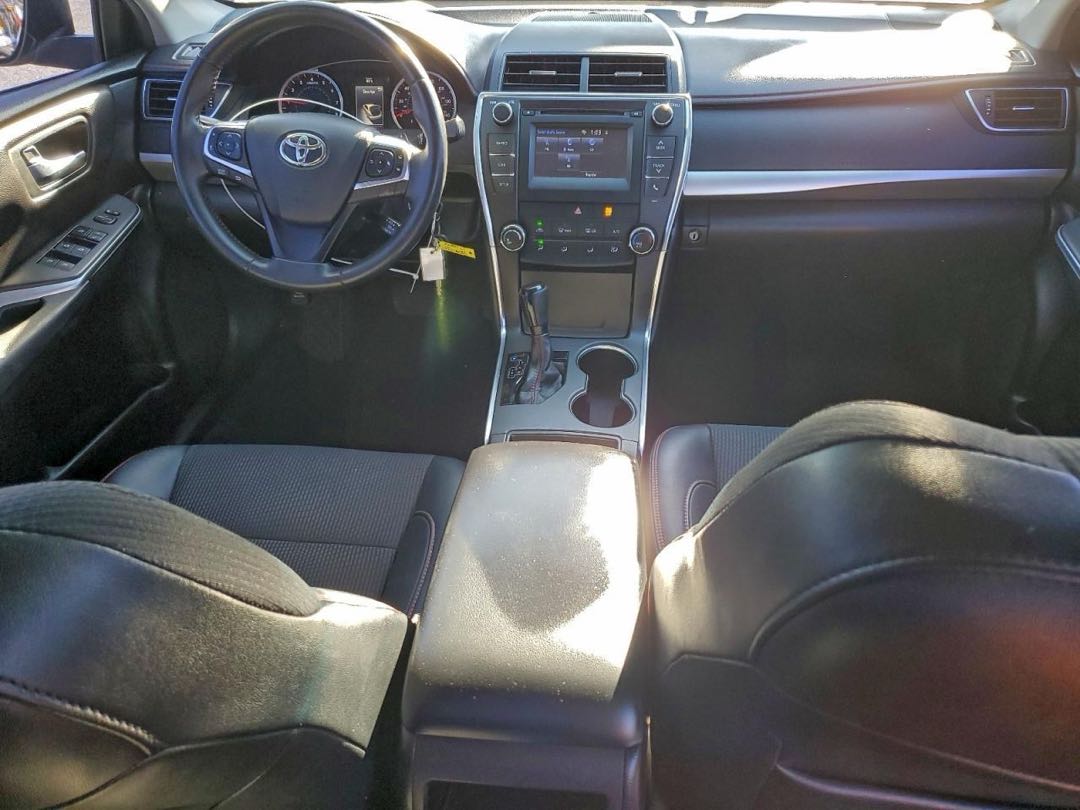 Car Image 2017 TOYOTA CAMRY