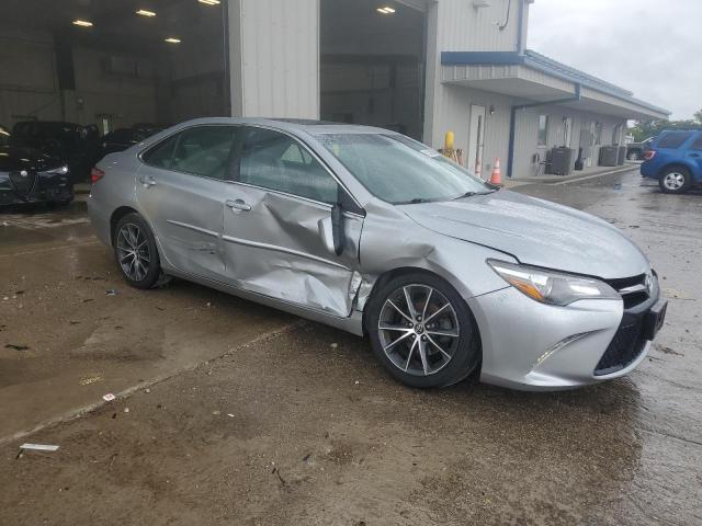 Car Image 2017 TOYOTA CAMRY
