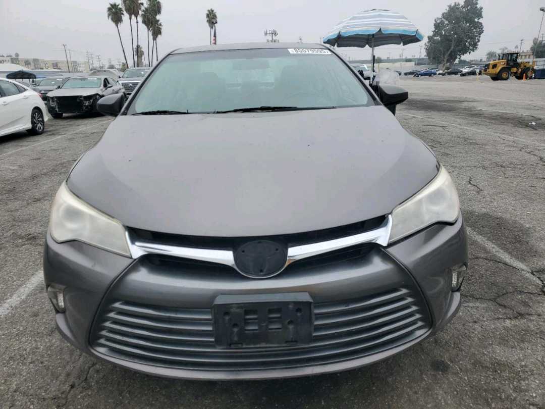 Car Image 2017 TOYOTA CAMRY