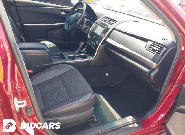 Car Image 2017 TOYOTA CAMRY