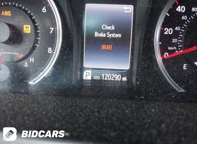 Car Image 2017 TOYOTA CAMRY
