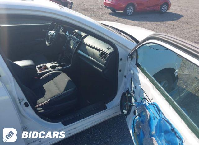 Car Image 2017 TOYOTA CAMRY