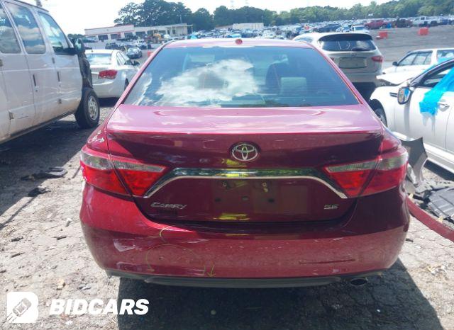 Car Image 2017 TOYOTA CAMRY