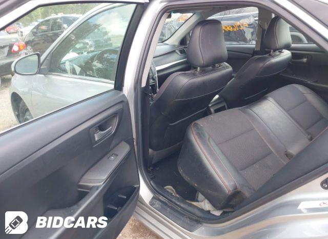 Car Image 2017 TOYOTA CAMRY