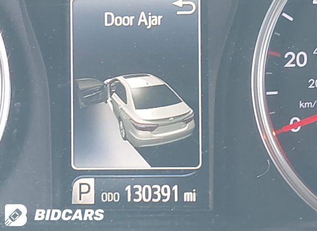 Car Image 2017 TOYOTA CAMRY