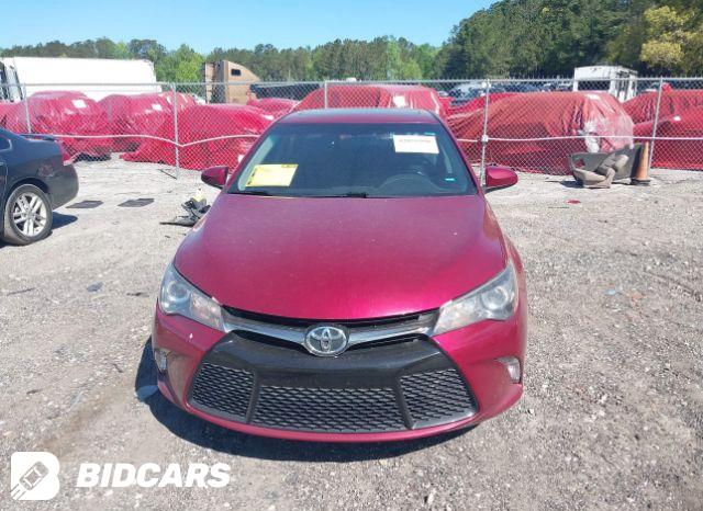 Car Image 2017 TOYOTA CAMRY