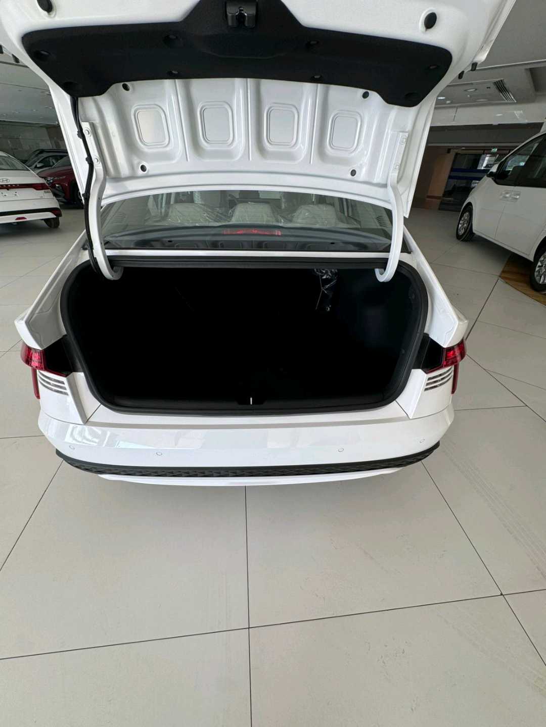 HYUNDAI ACCENT 2026