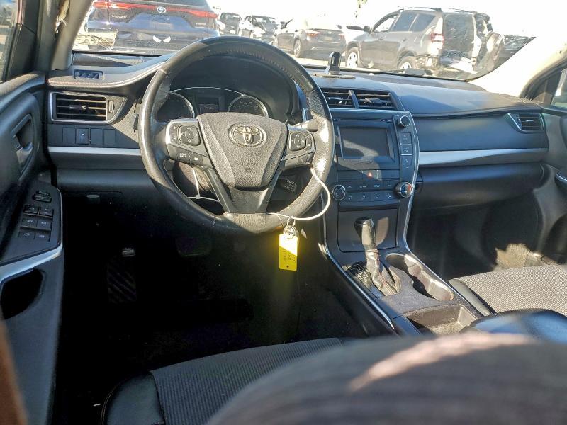 Car Image 2017 TOYOTA CAMRY
