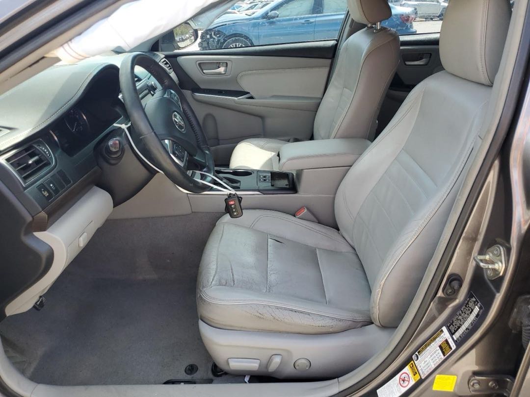 Car Image 2017 TOYOTA CAMRY