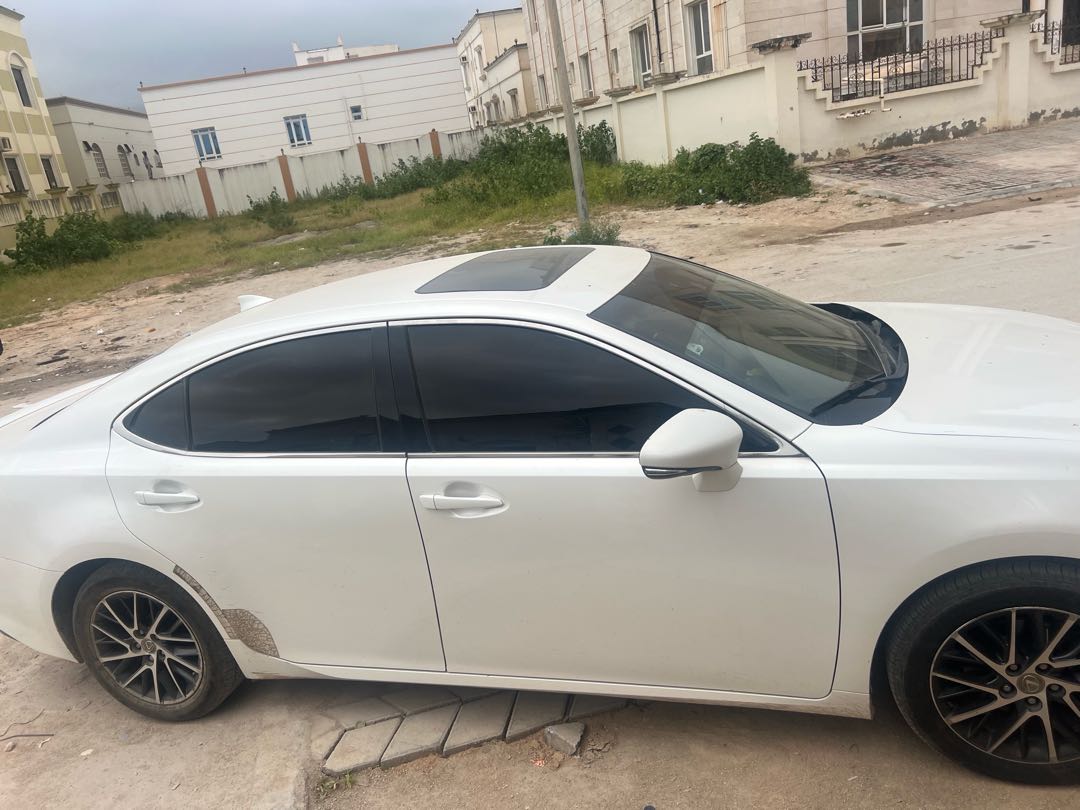 Car Image 2016 LEXUS ES 350