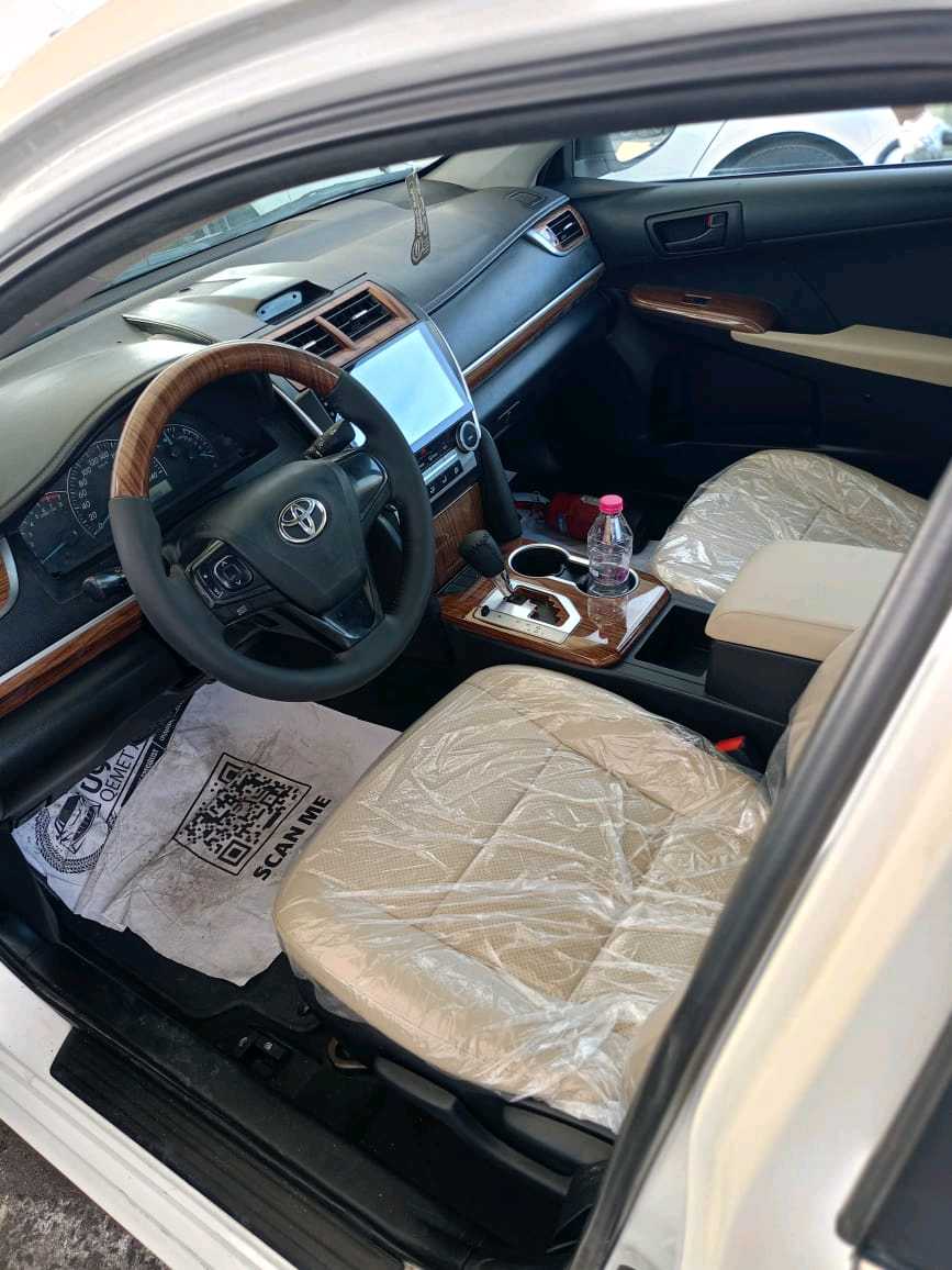 Car Image 2017 TOYOTA CAMRY GLX