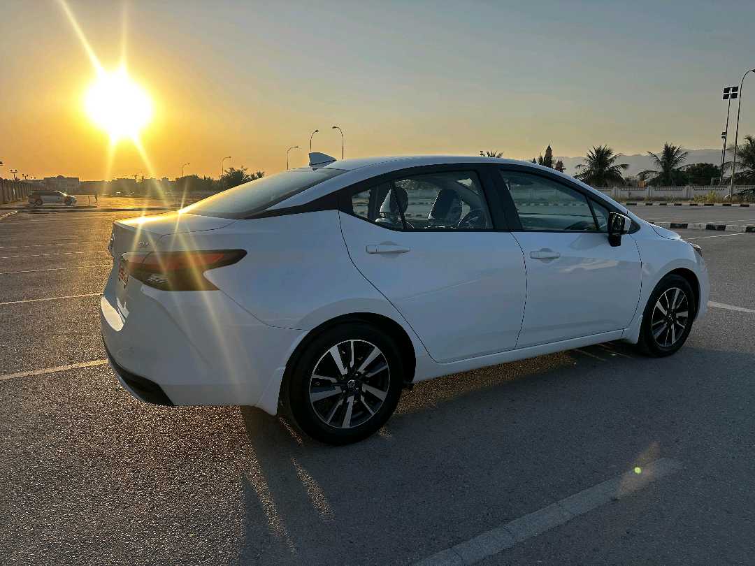 نيسان فيرسا 2022