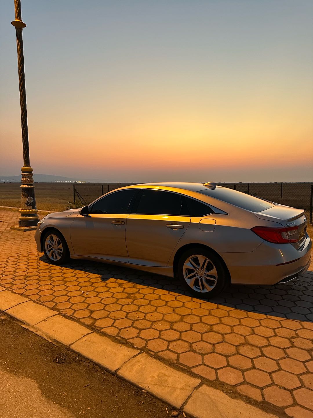 Car Image 2018 HONDA ACCORD EX