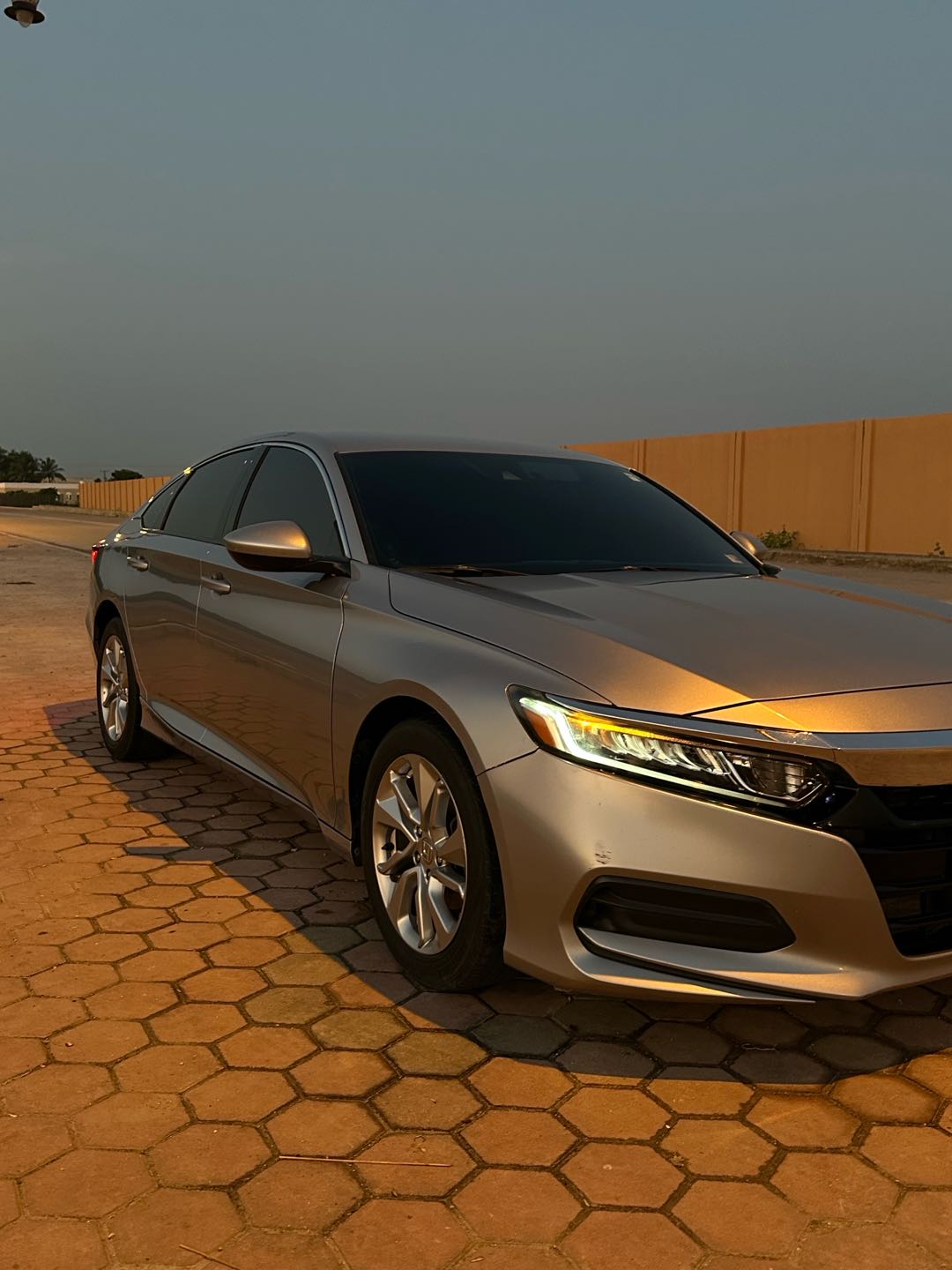 Car Image 2018 HONDA ACCORD EX