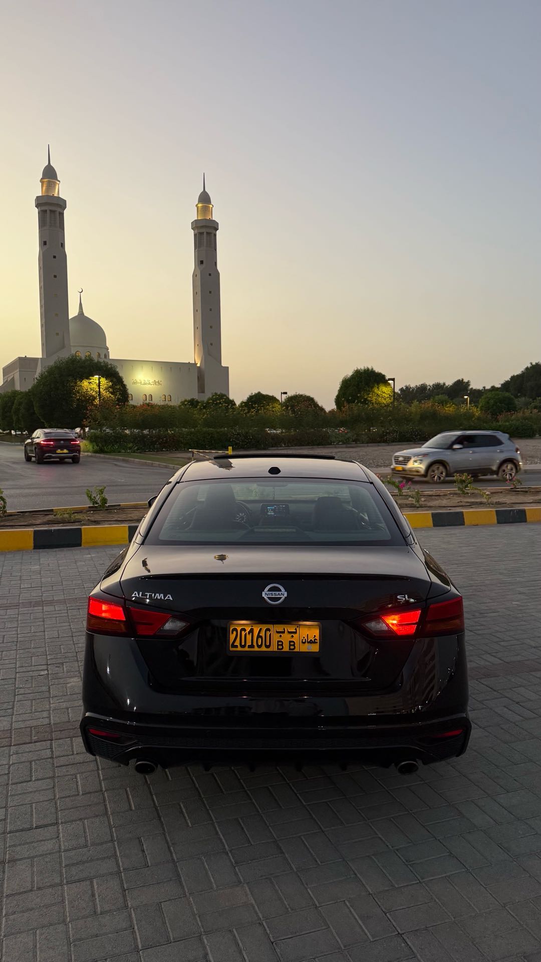 Car Image 2019 NISSAN ALTIMA SL