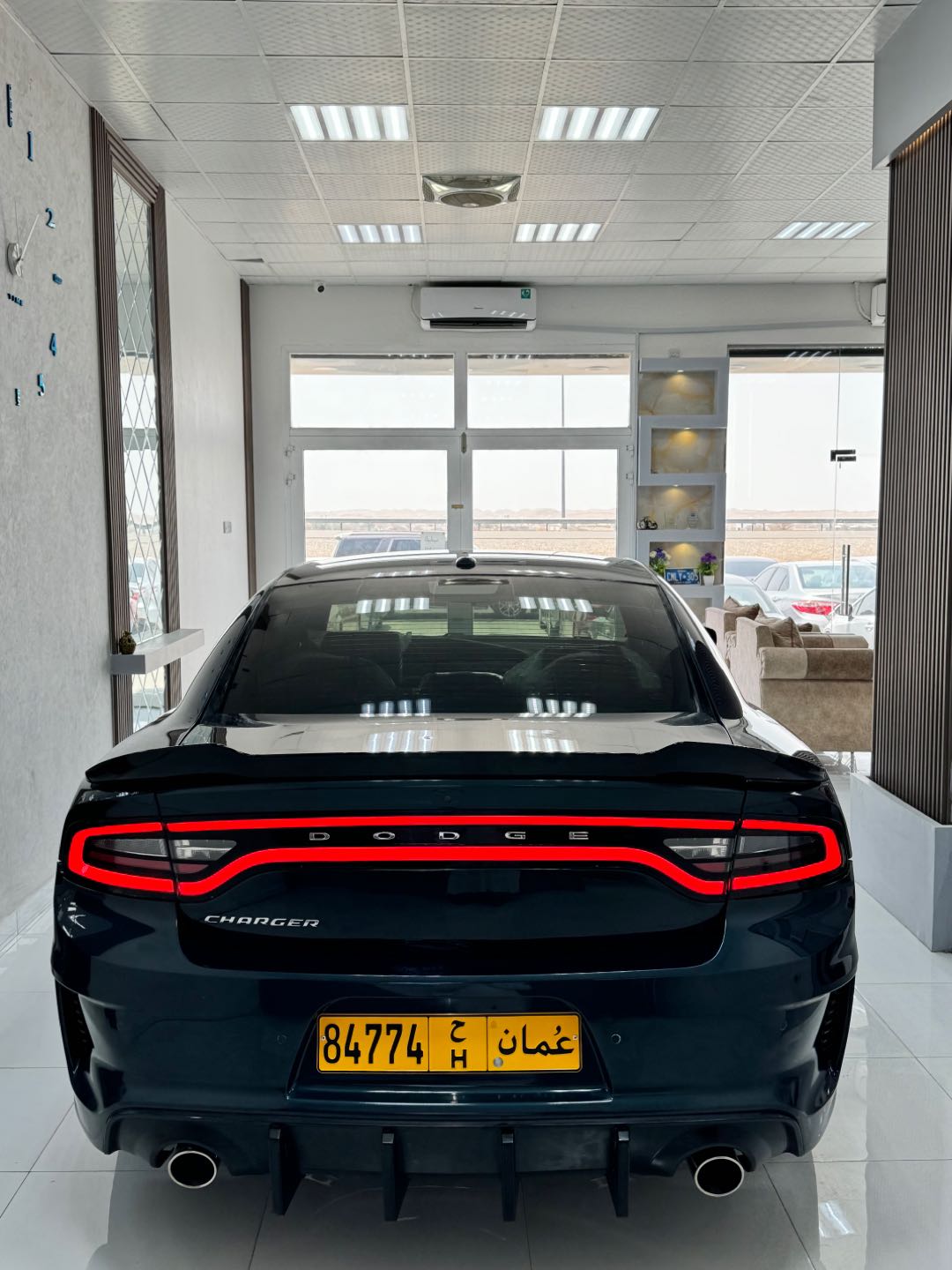 Car Image 2019 DODGE CHARGER SXT