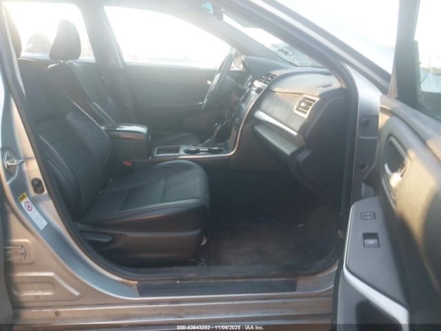 Car Image 2017 TOYOTA CAMRY