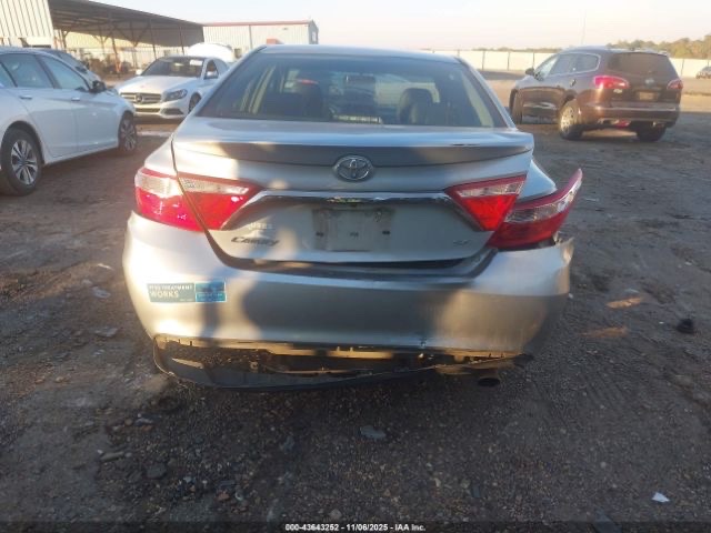 Car Image 2017 TOYOTA CAMRY