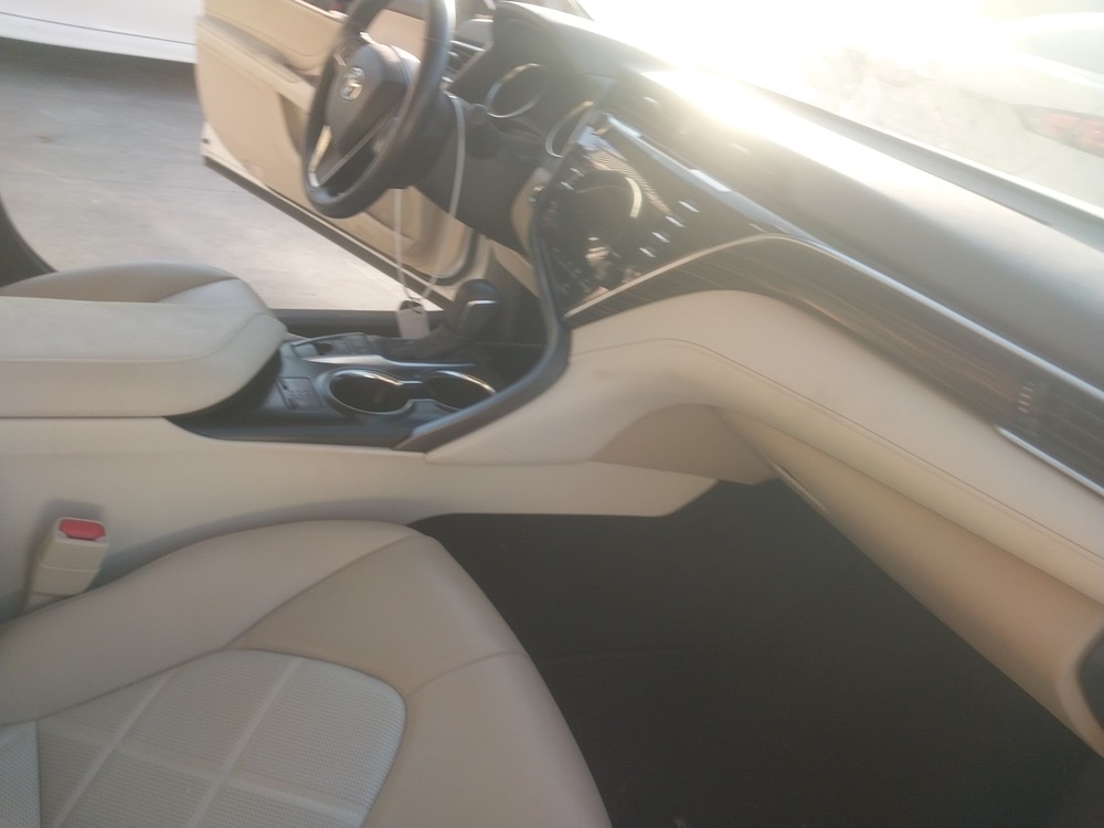 Car Image 2018 TOYOTA CAMRY