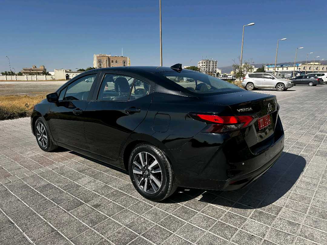 نيسان فيرسا 2021