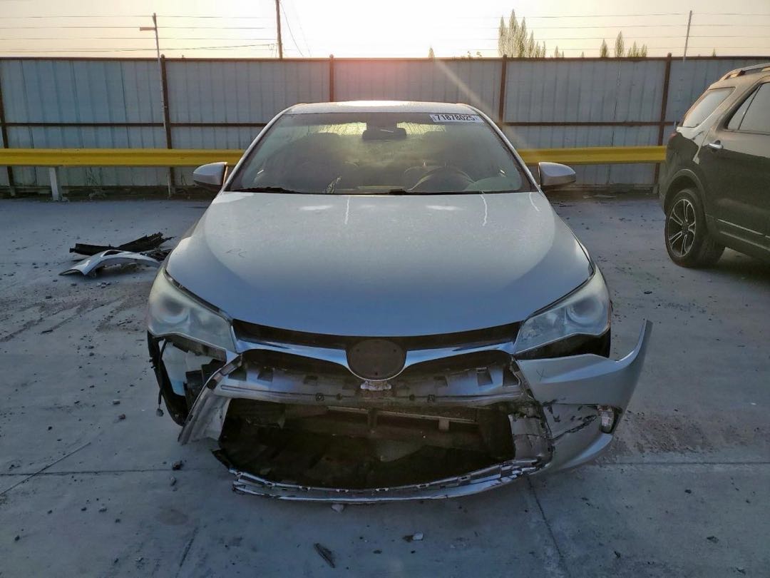 Car Image 2017 TOYOTA CAMRY