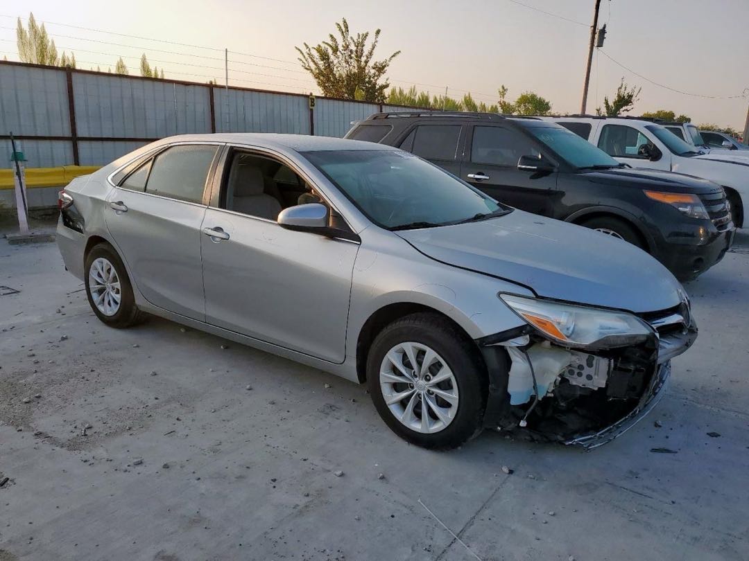 Car Image 2017 TOYOTA CAMRY