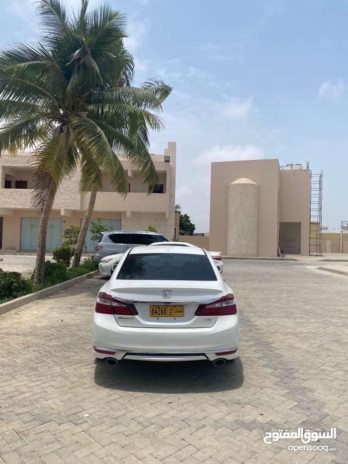 Car Image 2017 HONDA ACCORD EXL