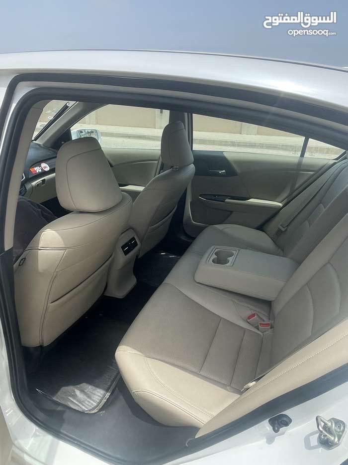 Car Image 2017 HONDA ACCORD EXL