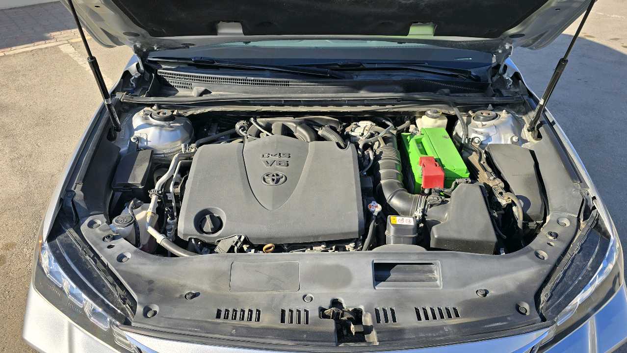 Car Image 2019 TOYOTA AVALON XLE