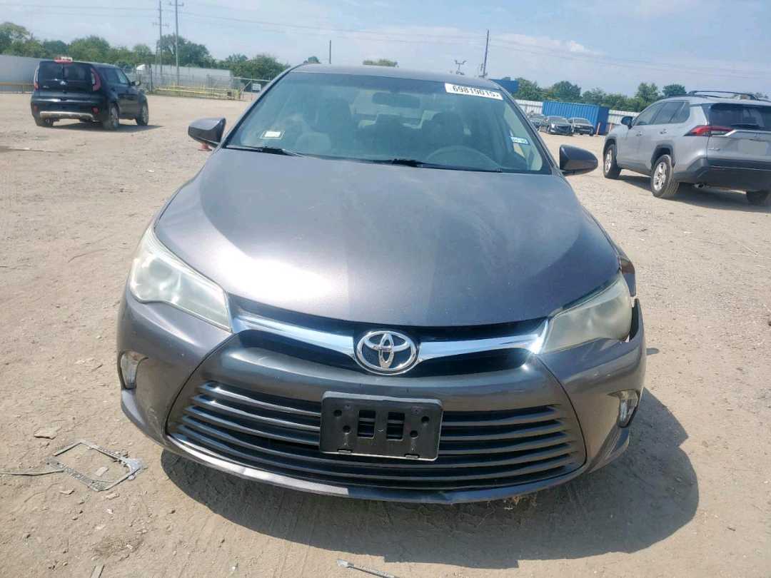 Car Image 2017 TOYOTA CAMRY