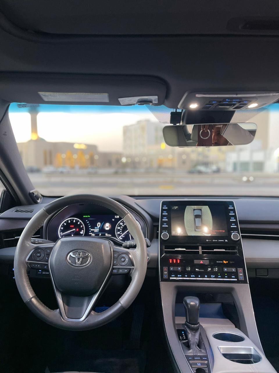 Car Image 2020 TOYOTA AVALON LIMITED