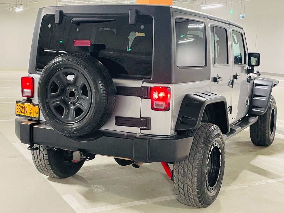 Car Image 2018 JEEP WRANGLER JK