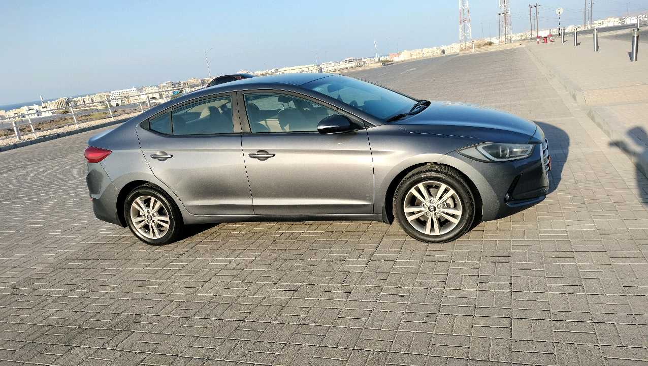 HYUNDAI ELANTRA 2019