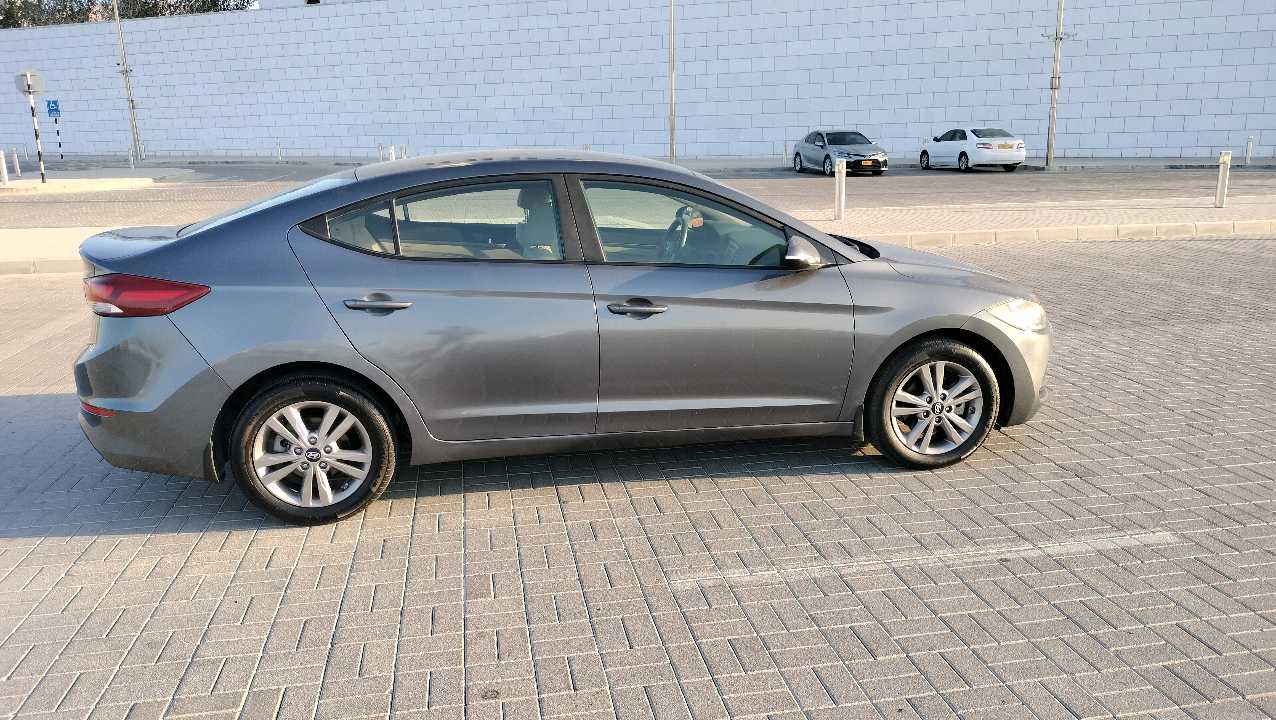 HYUNDAI ELANTRA 2019