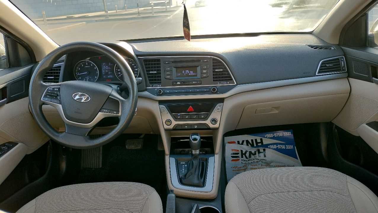 HYUNDAI ELANTRA 2019
