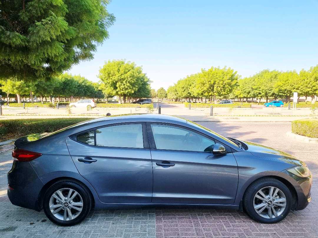 HYUNDAI ELANTRA 2019