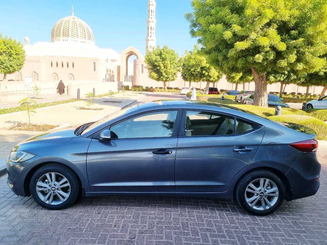HYUNDAI ELANTRA 2019