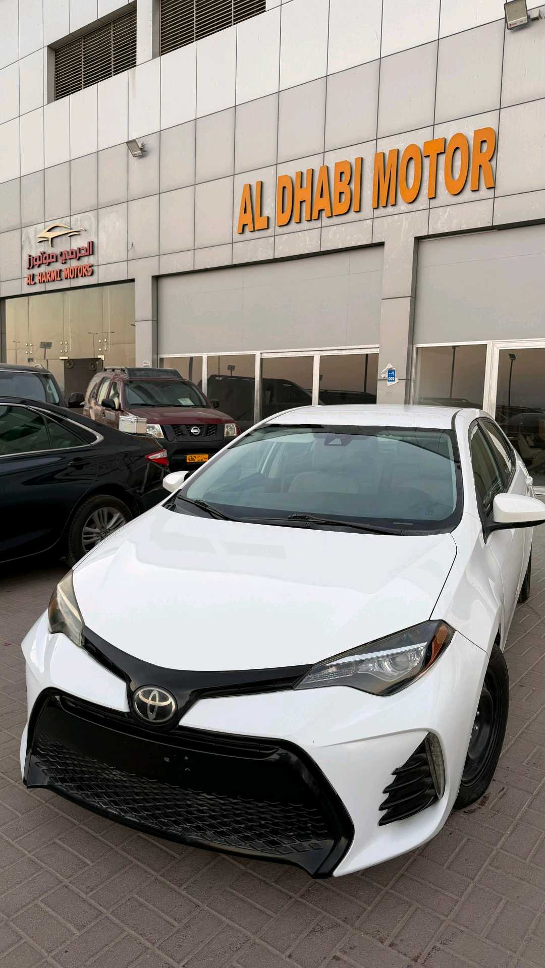 Car Image 2017 TOYOTA COROLLA LE