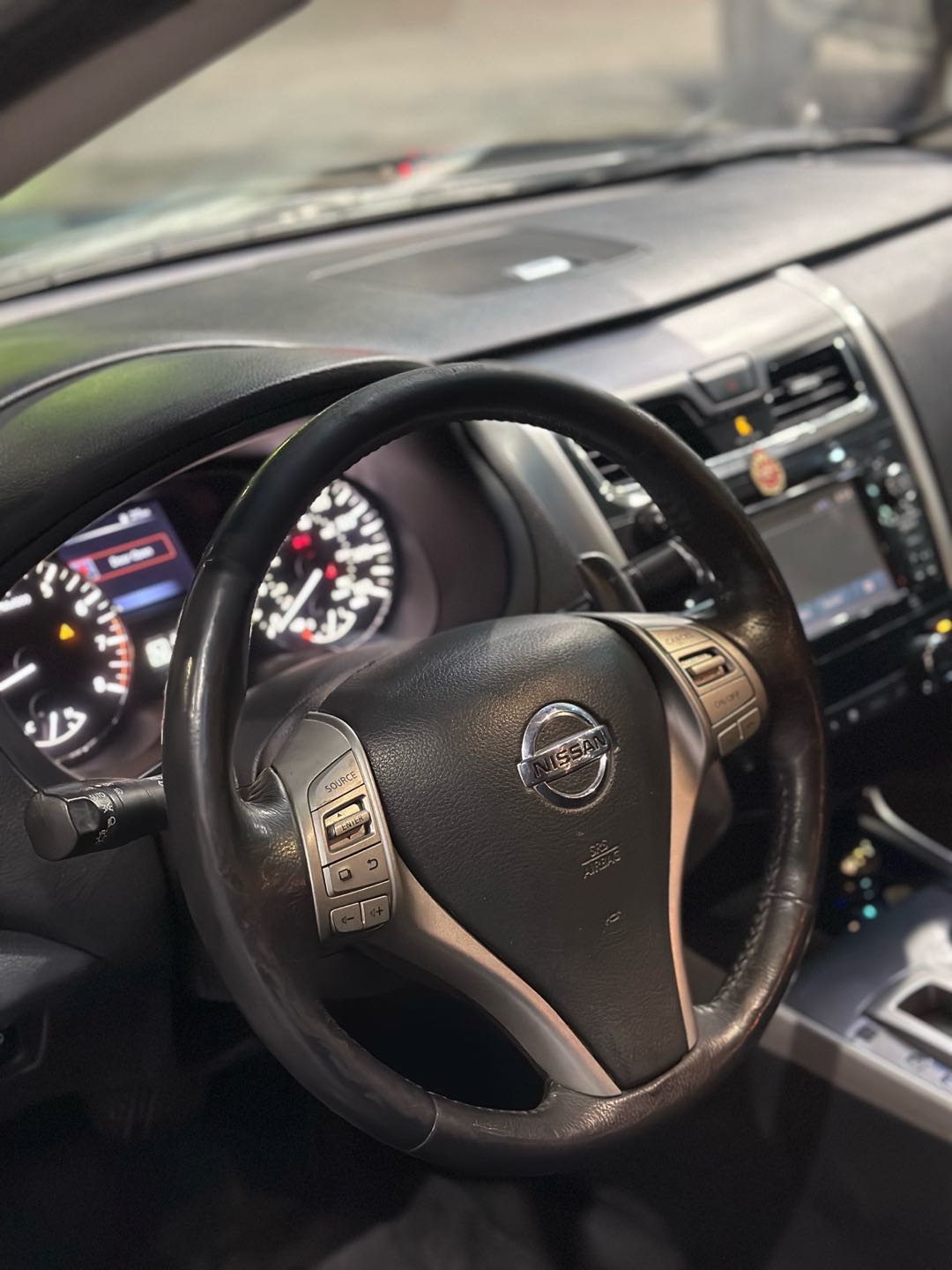 Car Image 2015 NISSAN ALTIMA SL