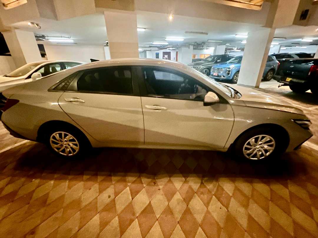 HYUNDAI ELANTRA 2025