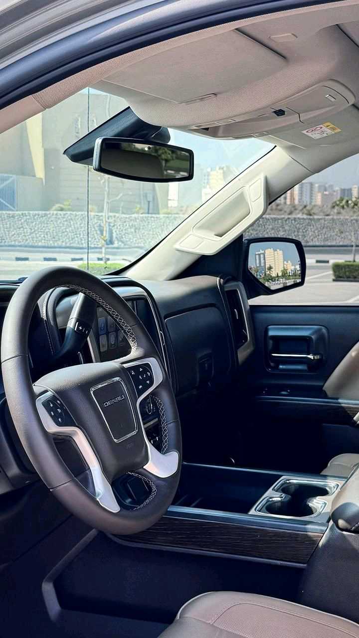 Car Image 2018 GMC SIERRA DENALI
