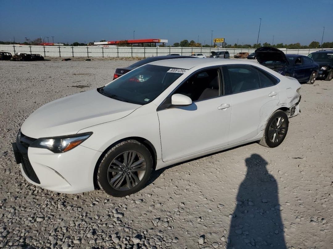 Car Image 2017 TOYOTA CAMRY