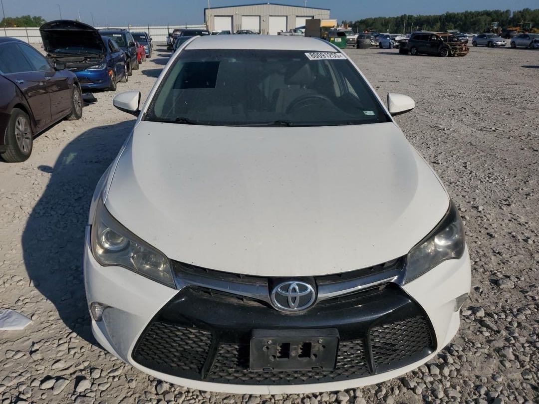Car Image 2017 TOYOTA CAMRY