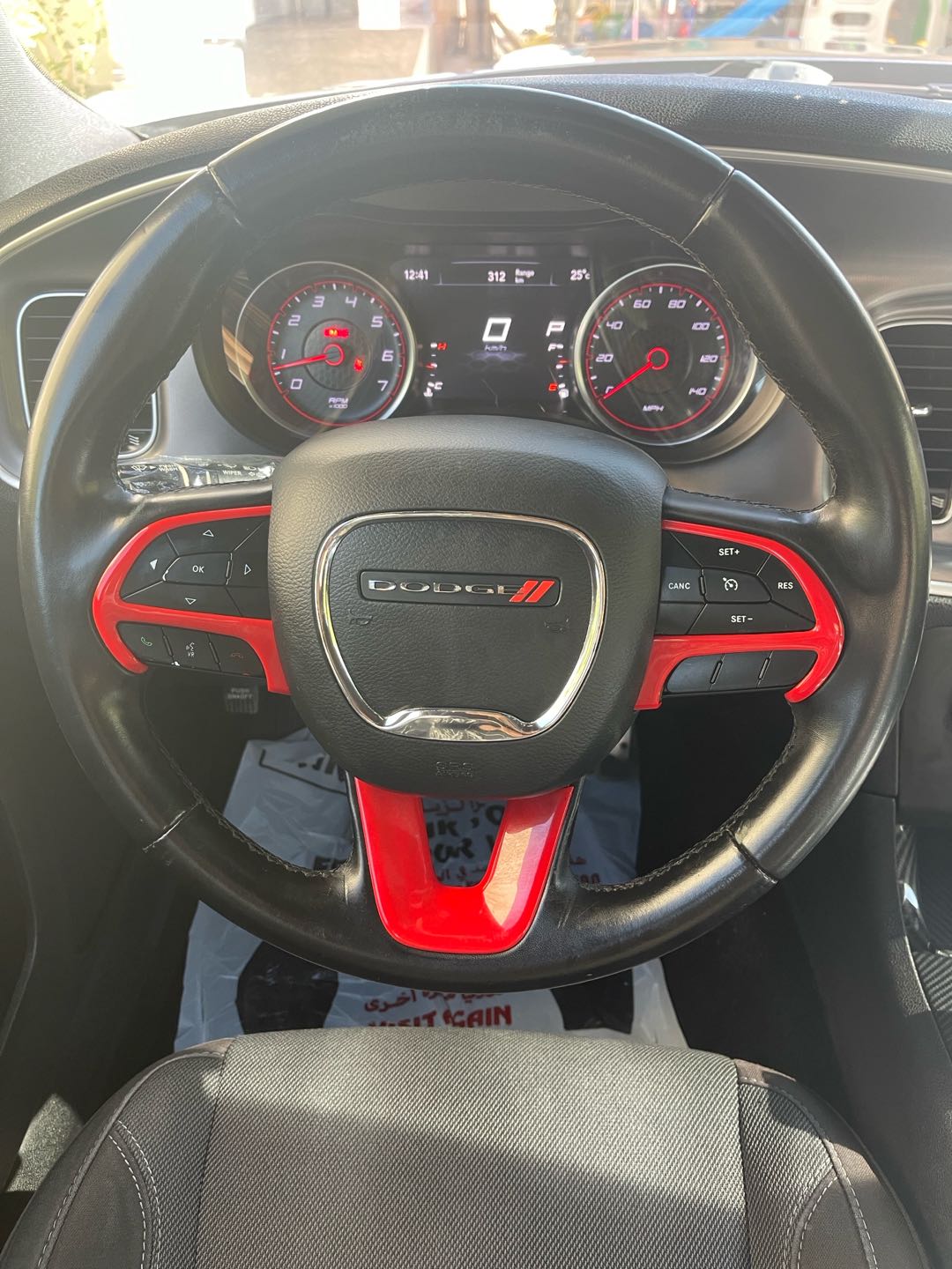 Car Image 2019 DODGE CHARGER SXT