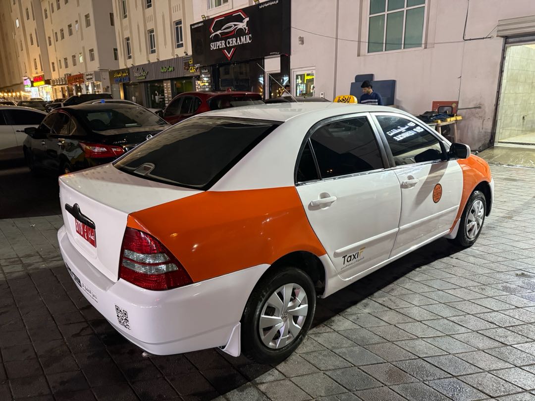 Car Image 2001 TOYOTA COROLLA LE