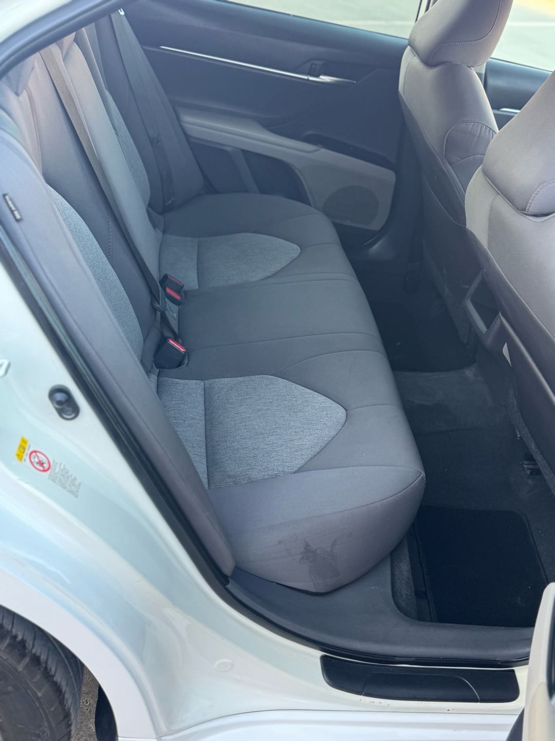 Car Image 2019 TOYOTA CAMRY LE
