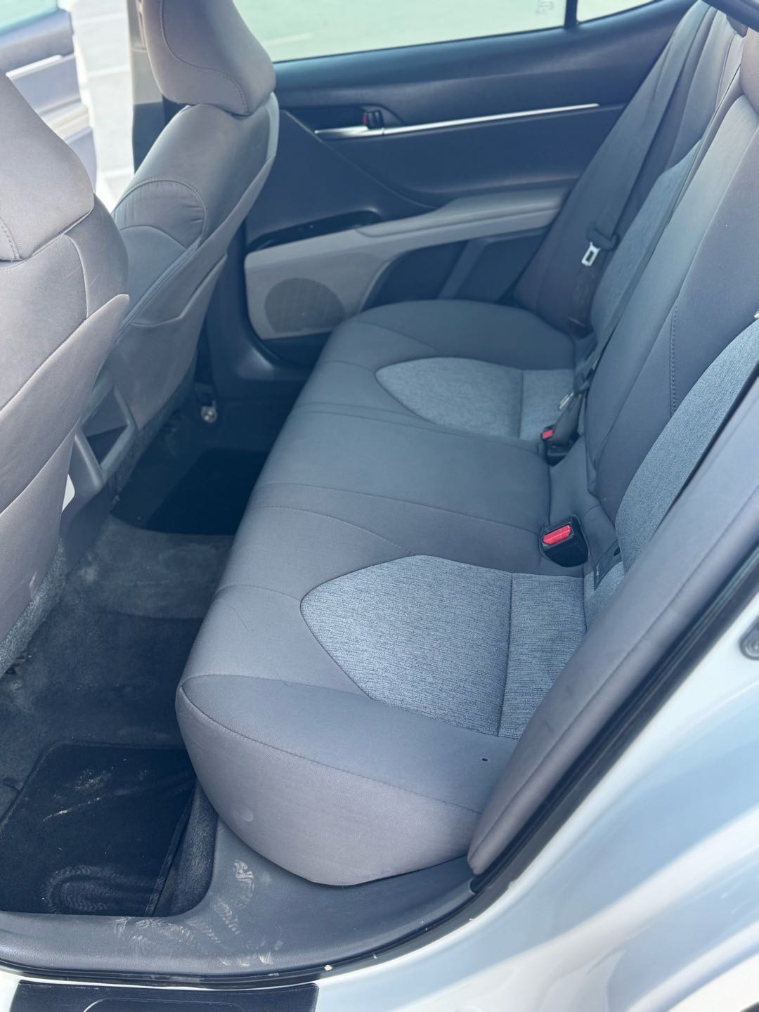Car Image 2019 TOYOTA CAMRY LE
